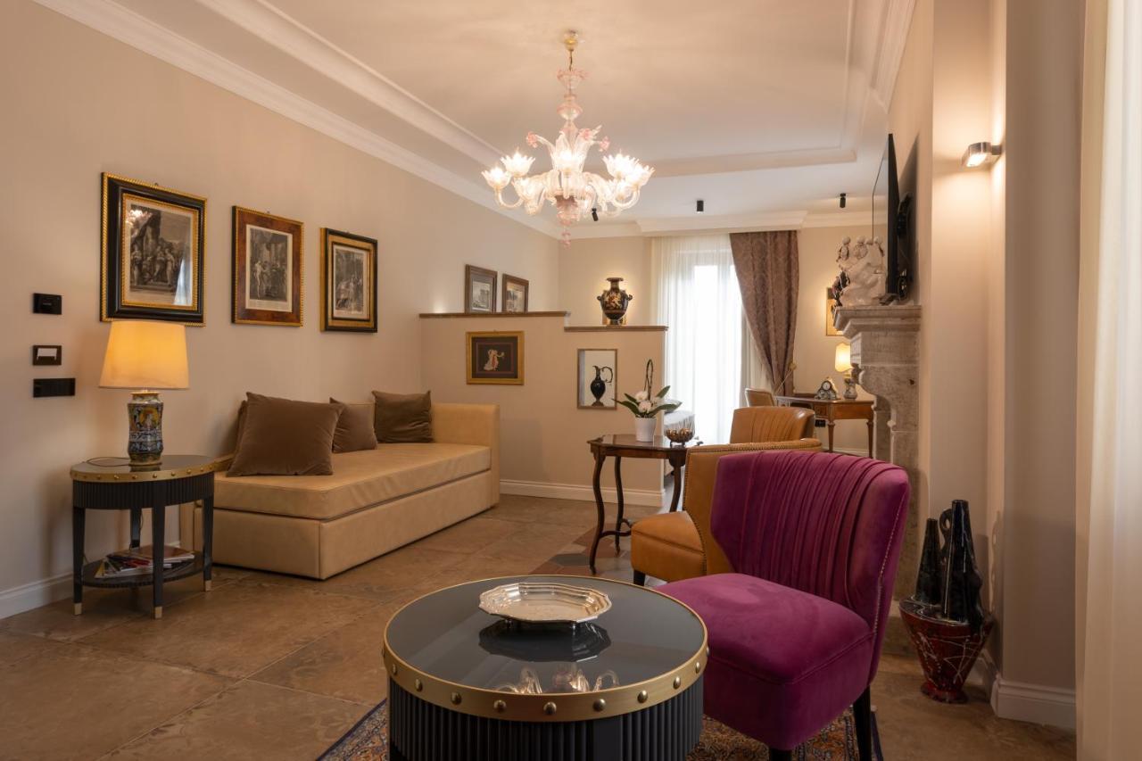 Domus Clelia Paestum Antica Luxur Bed & Breakfast Exterior foto