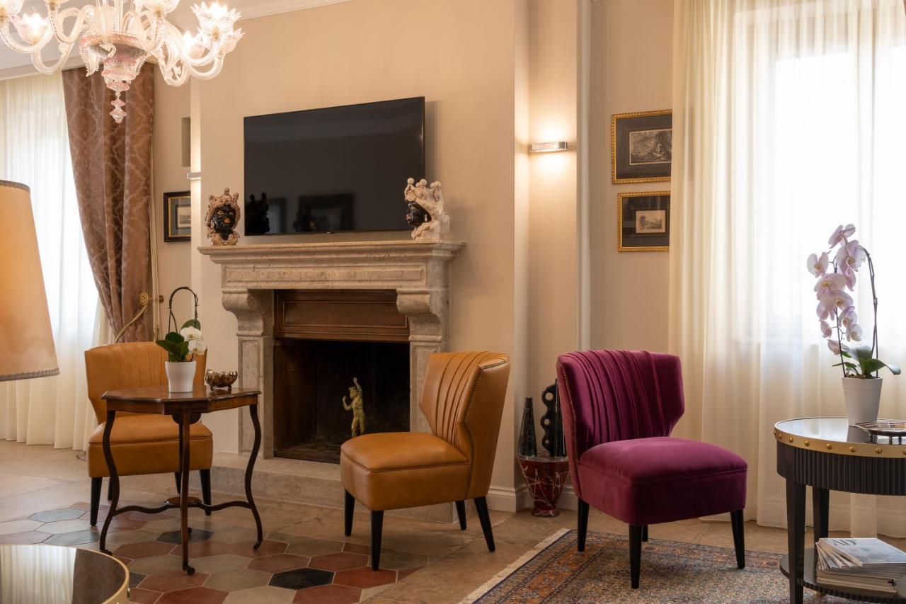 Domus Clelia Paestum Antica Luxur Bed & Breakfast Exterior foto